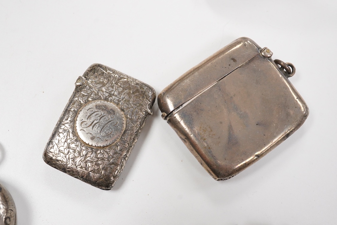 Small silver including a pair of Victorian provincial fiddle pattern sauce ladles, Robert Williams & Sons, Exeter, 1845, 16.6cm, a Victorian card case by Hilliard & Thomasson, two vesta cases, a sovereign case, a 1970's